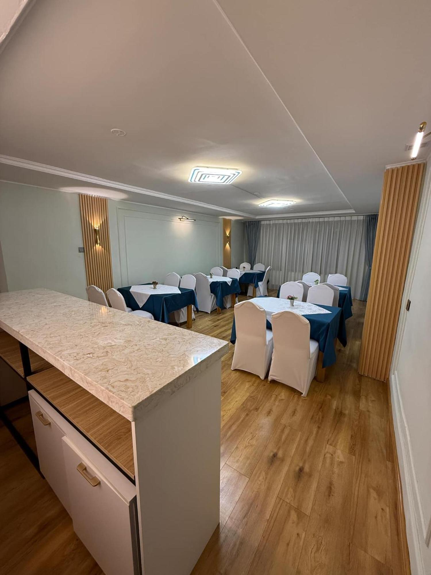 Diplomat Noble Hotel Уланбатар Екстериор снимка