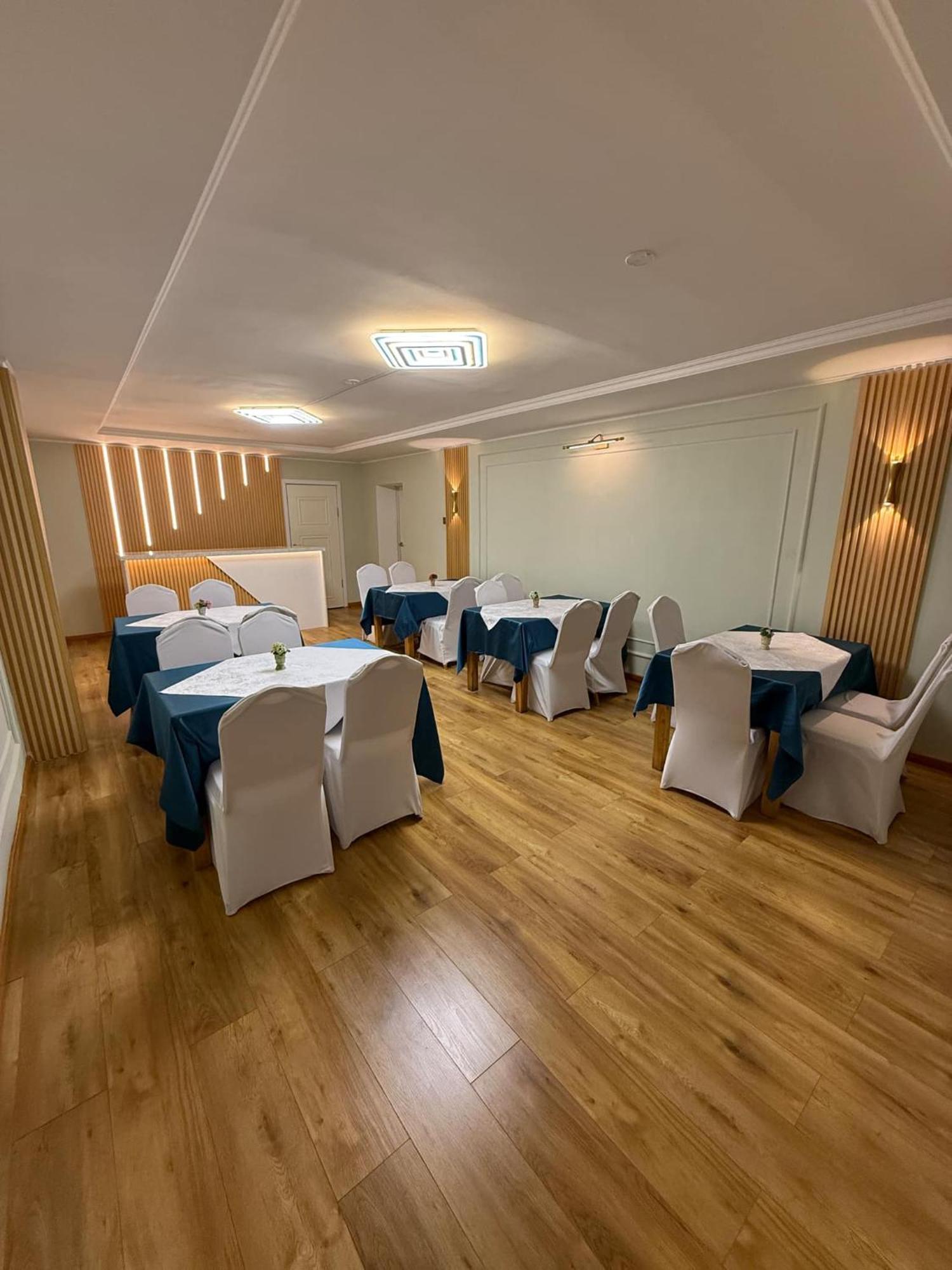 Diplomat Noble Hotel Уланбатар Екстериор снимка